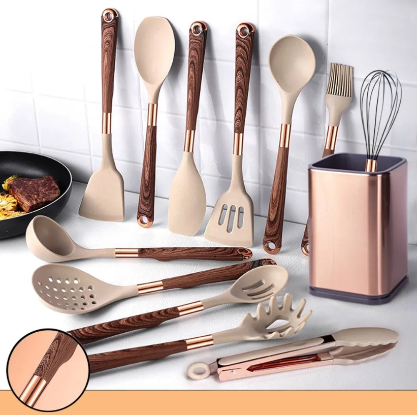 Utensílios para Cozinha em Silicone - Linha Expert: Durabilidade e Desempenho Profissional na Sua Cozinha